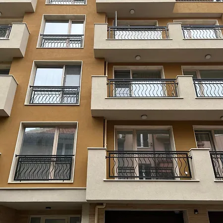 Apartment Family 2 *