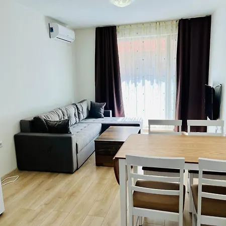 Family 2 Apartment Pomorie